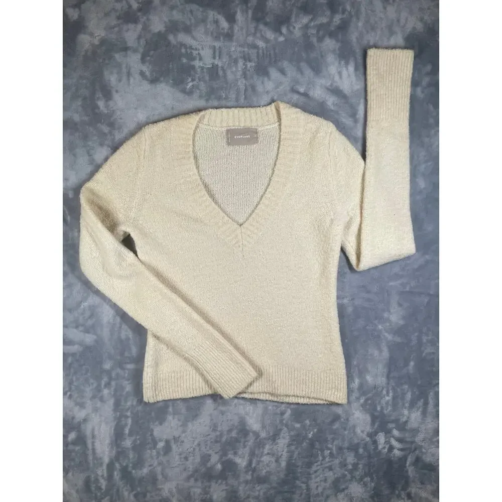 Everlane Teddy Boucle‎ wool blend cream V-neck sweater S minimalist neutral